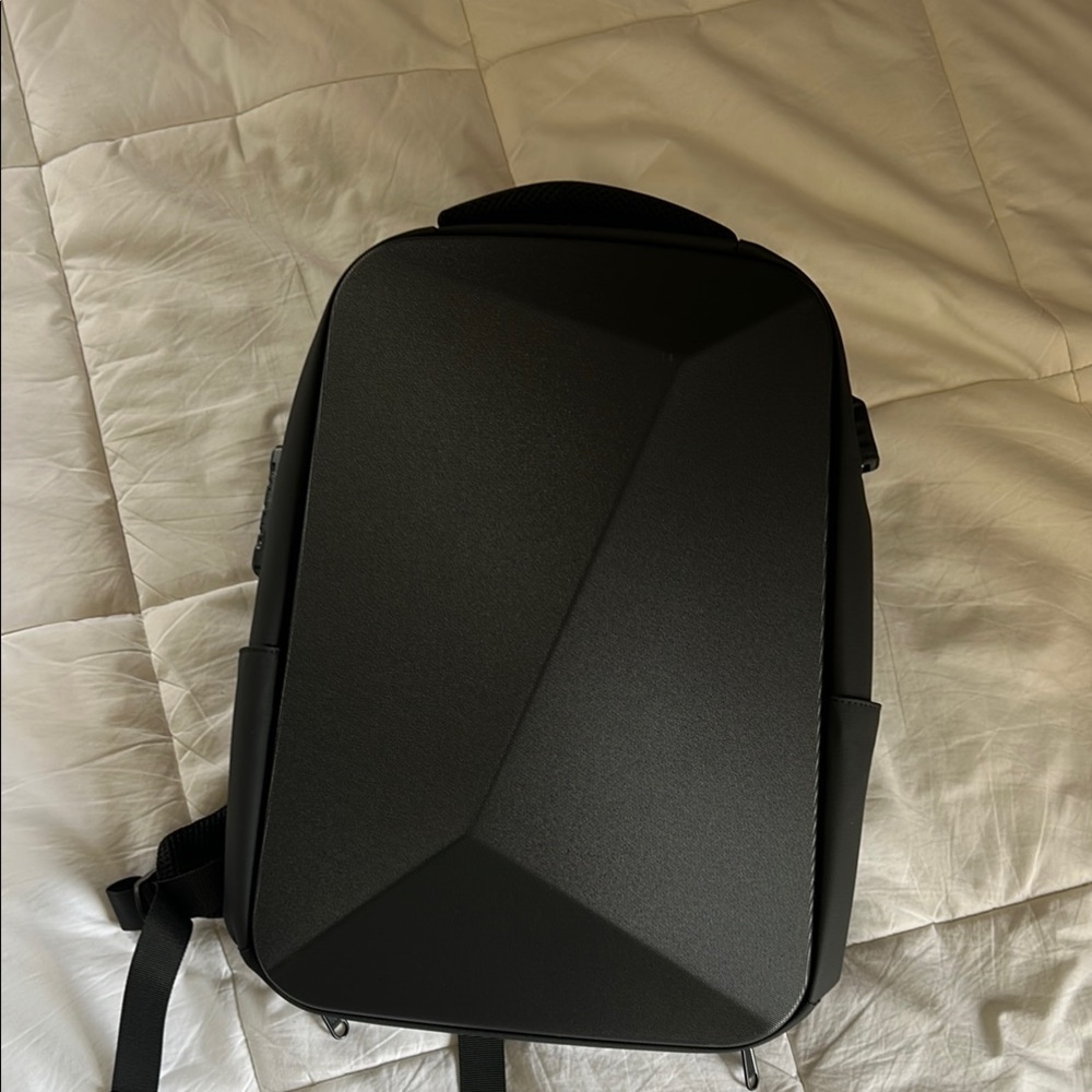 Sleek Black Ozuko Men's Backpack